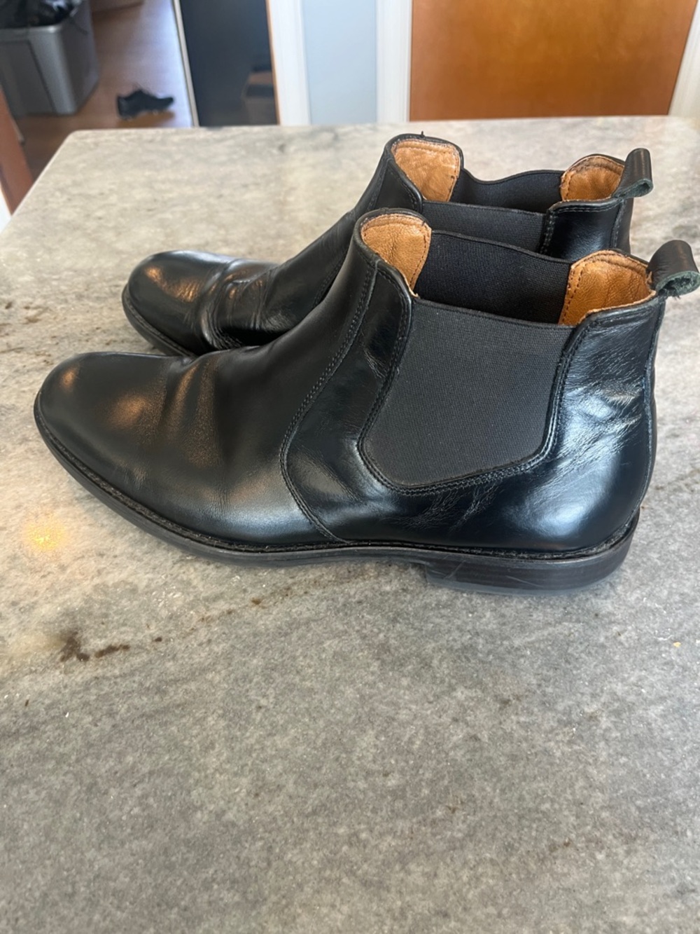 Johnson & Murphy Classic Black Leather Chelsea Boots - Men's 11M - Picture 3 of 9